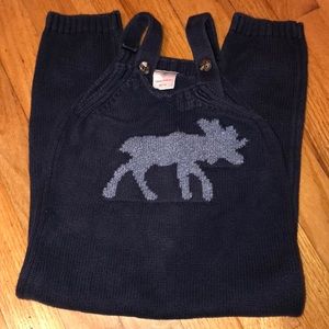 Hanna Andersson 90 knit moose overalls